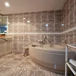 Apartman Imeda Casa 6 Estrellas *